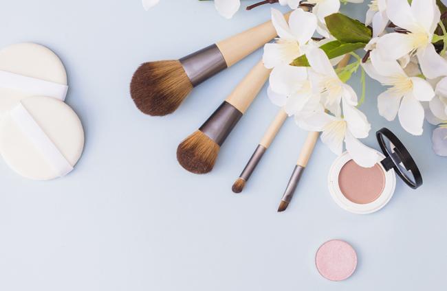 Light Up Your Face with Face Beauty Blushers Online